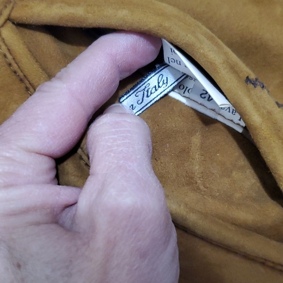 Giuliana Teso terra cotta and shearling jacket. Made in Italy. Size 42 is 6 U.S. - Picture 9 of 11